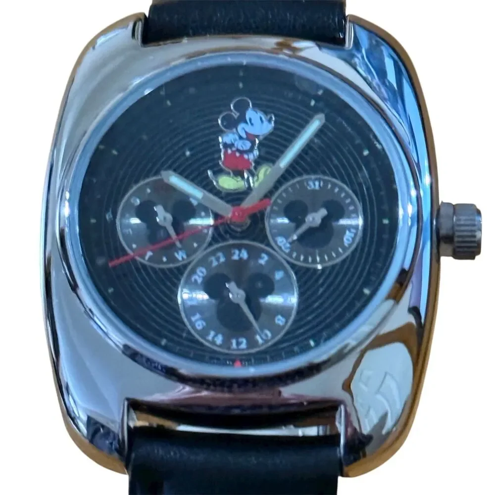 Disney Store Mickey Mouse Full Character Watch Black Face Day‎ Date Analog NOS